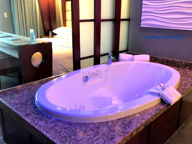 Hotels With Hot Tubs in Room