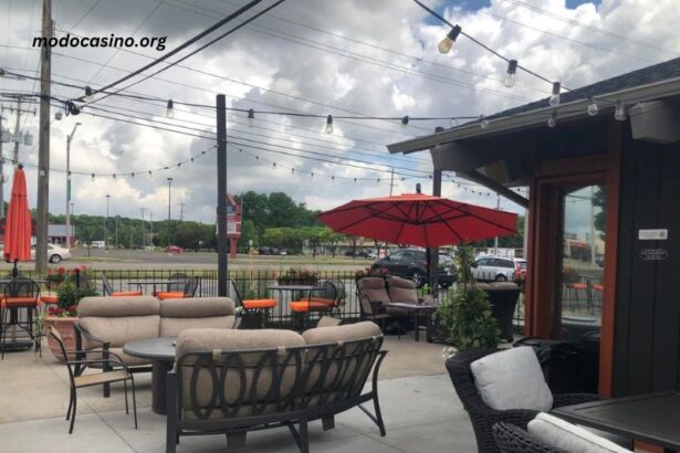 Restaurants With Outdoor Seating Near Me